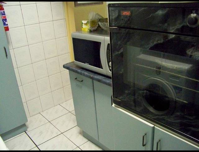 2 BEDROOM APARTMENT FOR SALE IN SUNNYSIDE